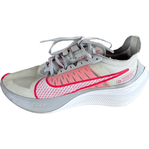 Nike Zoom Gravity Grey Red White Womens Running Shoes BQ3203-003 React Size 6.5 - Picture 2 of 9